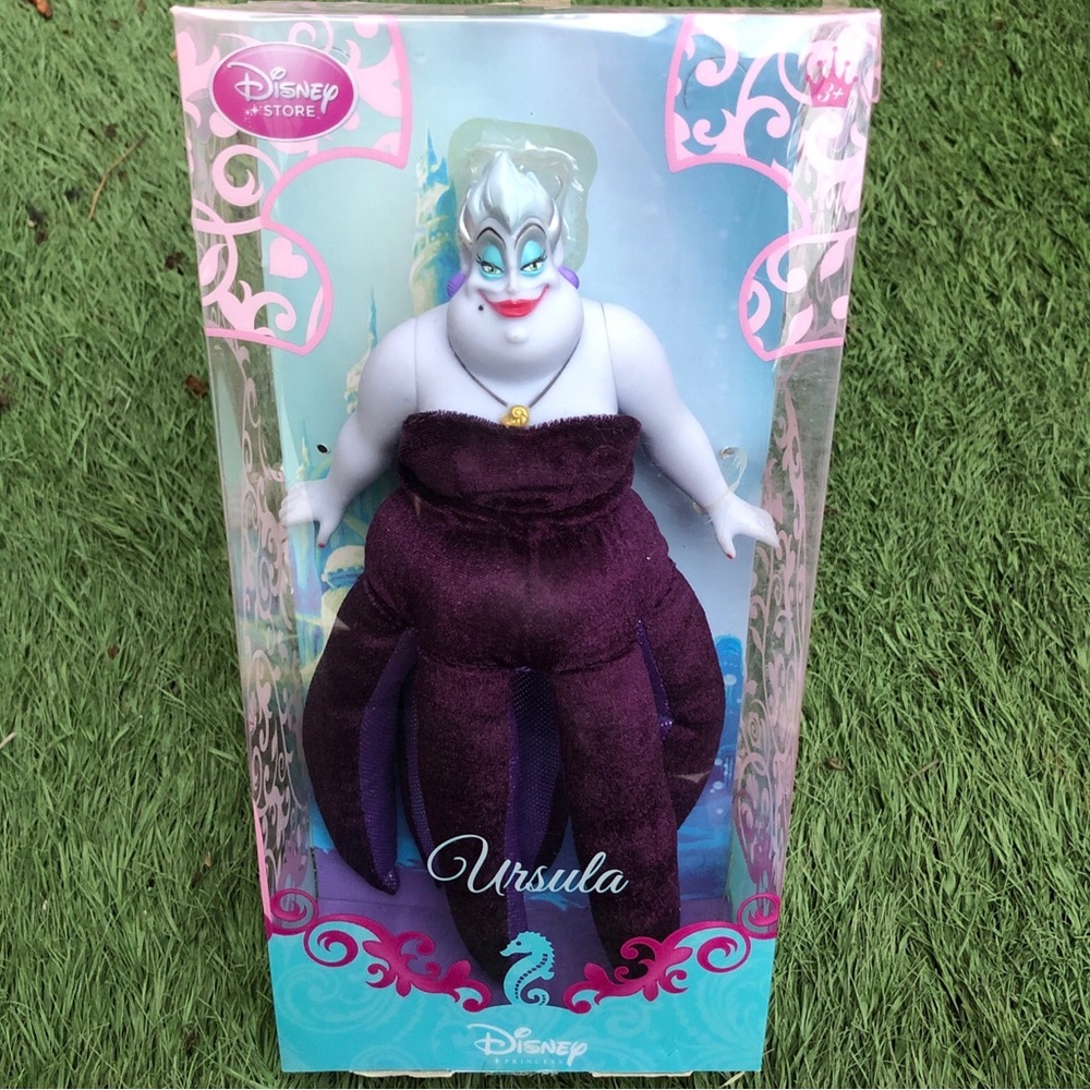 URSULA The Sea Witch • Disney Store Villain Doll • The Little Mermaid • IOB